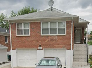 5631 Oceania St FLOOR 2, Oakland Gardens, NY 11364