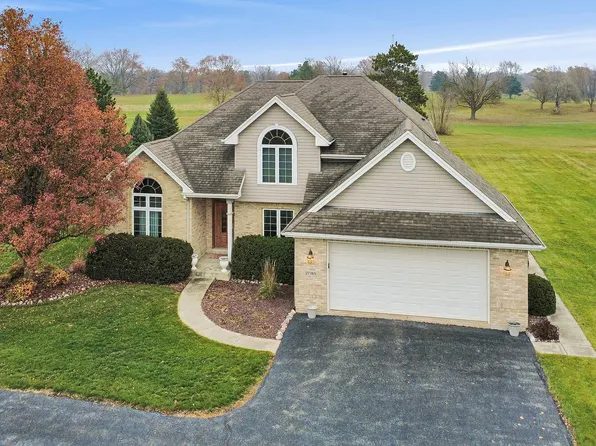 27745 S Stoney Island Ave, Crete, IL 60417