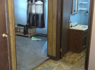 328 2nd St, Wyoming, IL 61421