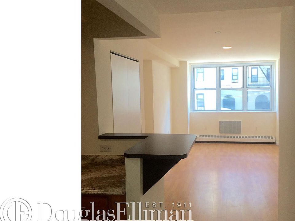 1st image of 2737 27th St APT 4B