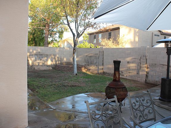 2nd image of 1827 E Galveston St