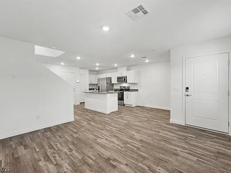 9653 Horseshoe Canyon St — Photo 5