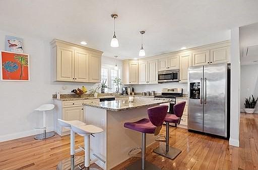 5th image of 10 Denworth Bell Cir #10