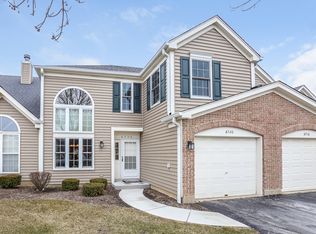 6720 Nantucket Ct, Gurnee, IL 60031
