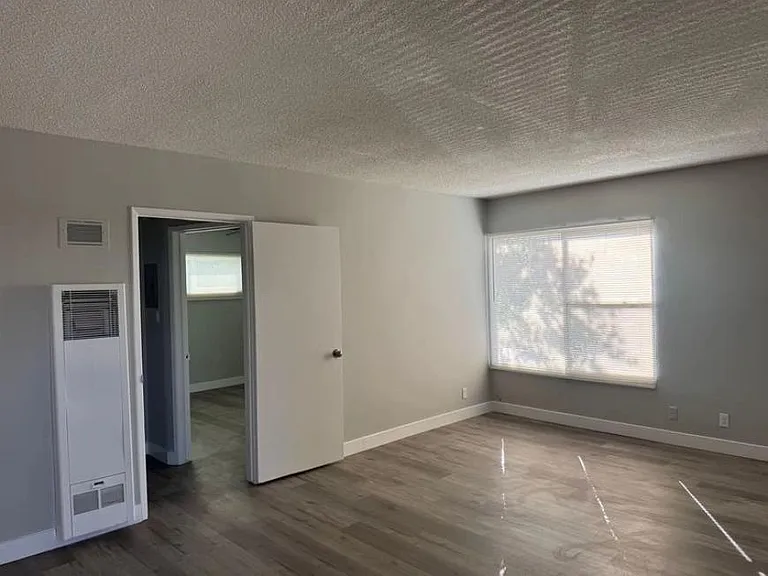 6434 Shirley Ave #34-5 — Photo 3