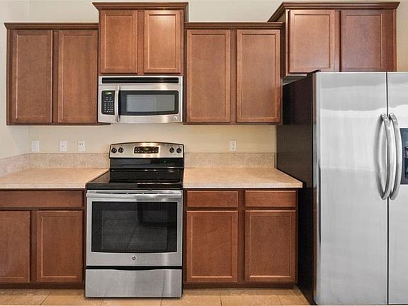 5th image of 1220 Peterson Pl