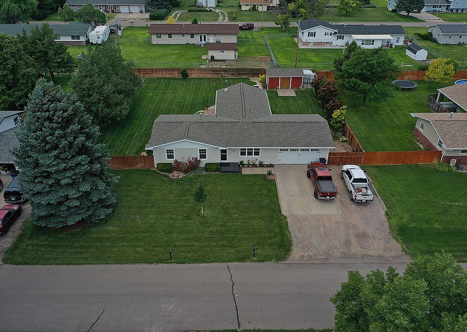 1st image of 313 Skyview Dr