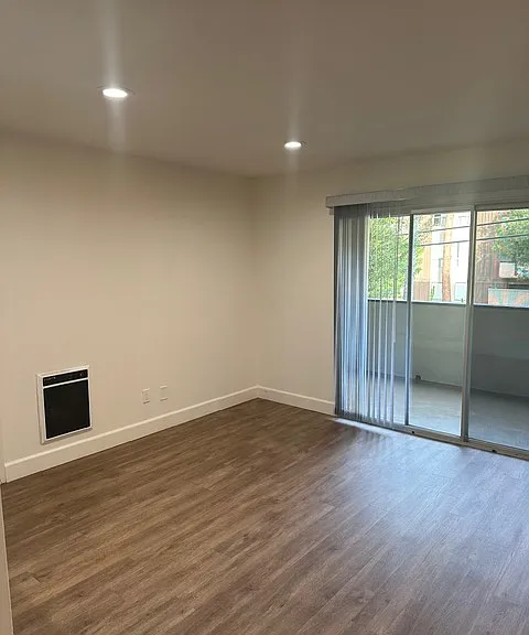 San Bonito Apts — Photo 9
