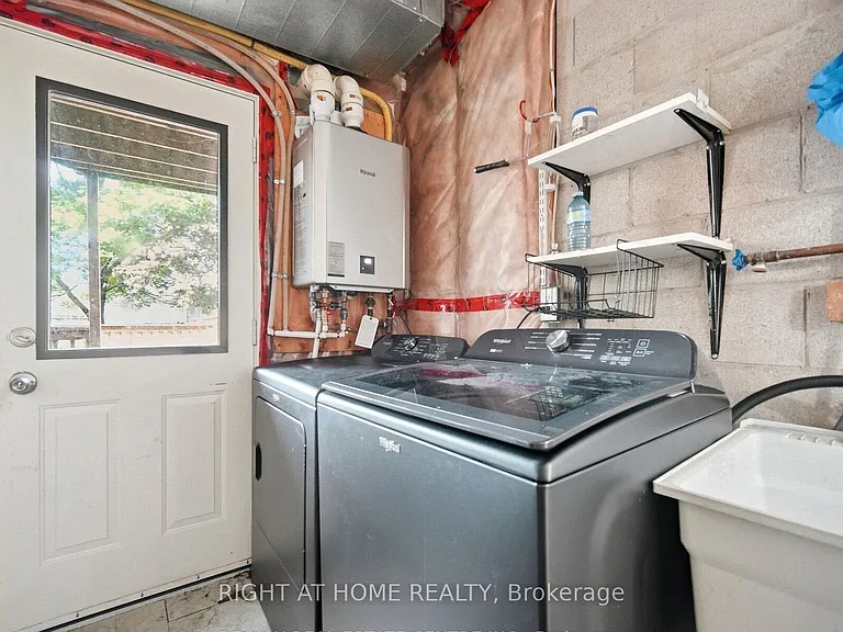 2349 Strawfield Ct — Photo 22