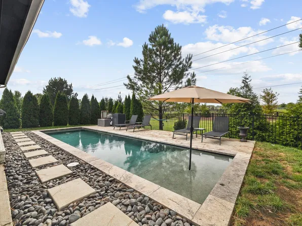 5001 Ryecroft Ln, Franklin, TN 37064