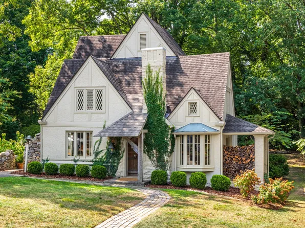 116 Florence St, Lookout Mountain, TN 37350
