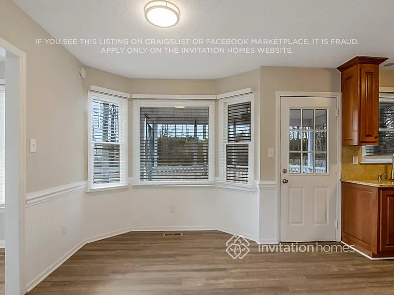 53 Hobson Ln — Photo 7
