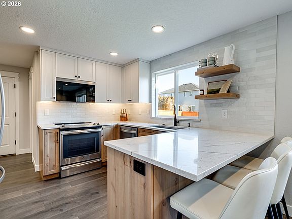 4th image of 8703 NE 156th Ave