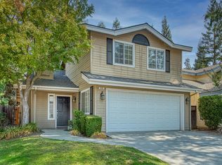 828 E Mockingbird Ln, Fresno, CA 93730