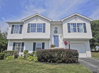 1100 Gora Rd S, York, PA 17404