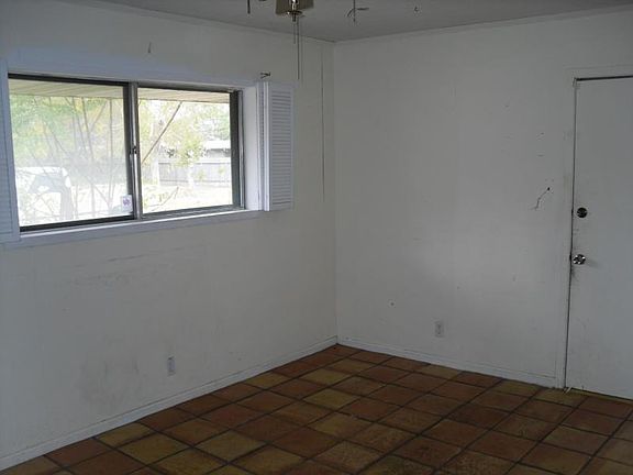 5th image of 9618 Wilkins Dr
