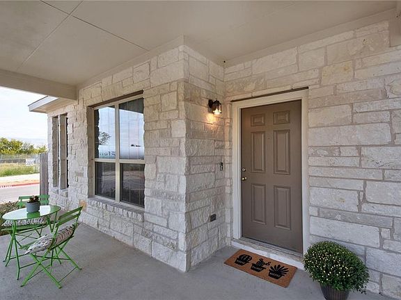 3rd image of 4617 Graceful Ln