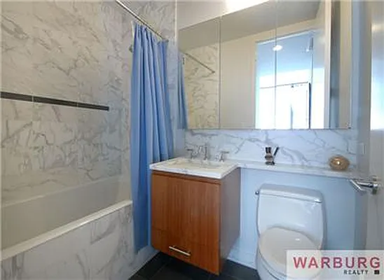 Rented by Warburg | media 10