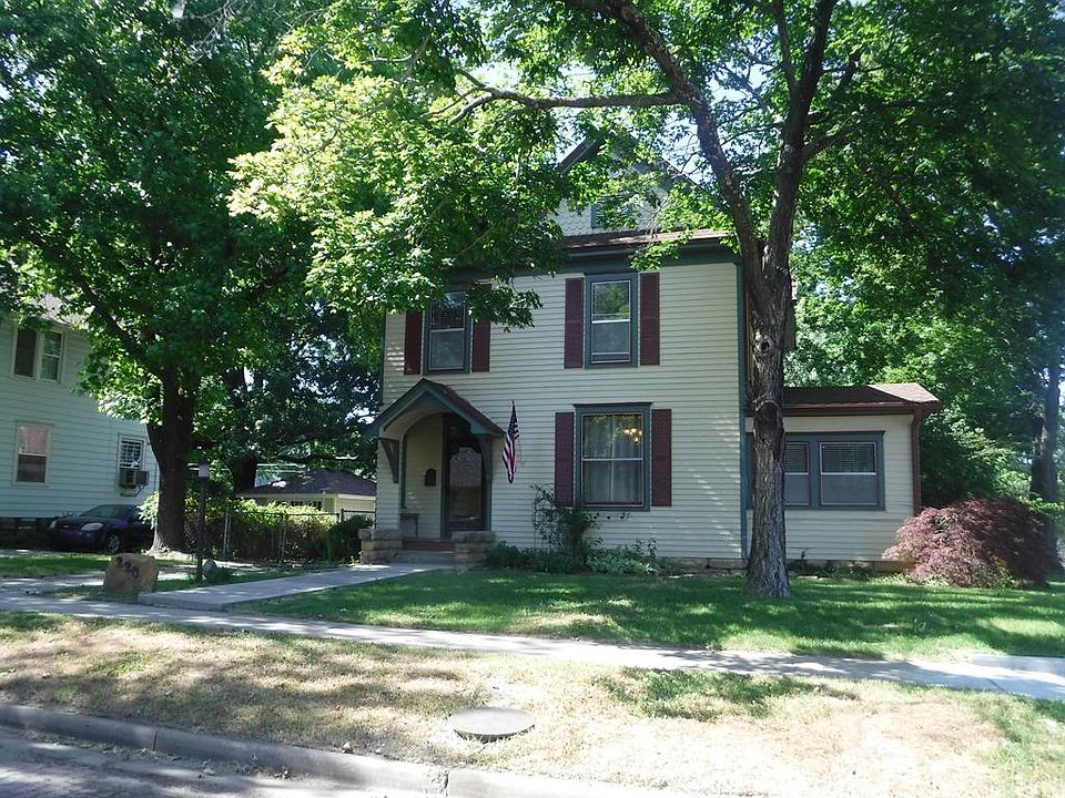 1st image of 220 E Cottonwood St