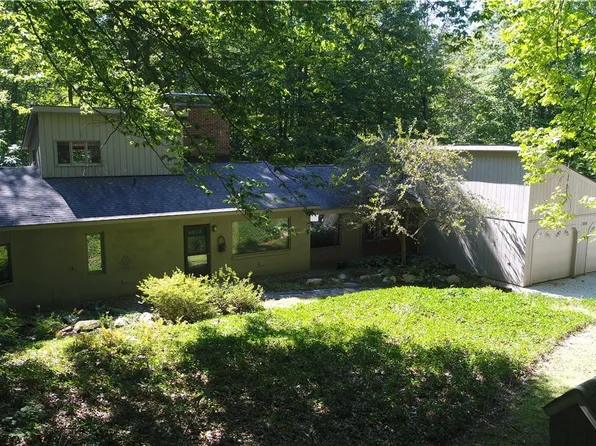 13716 Cuyahoga Trl, Novelty, OH 44072