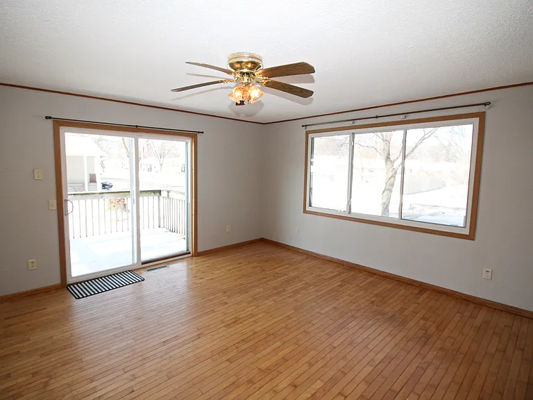 202 Silver Rd — Photo 3