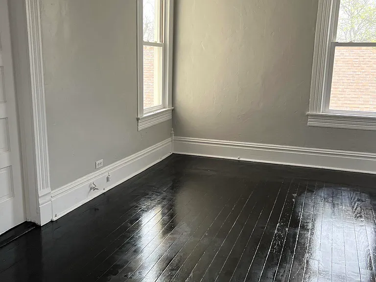 1018 W Sears St — Photo 16