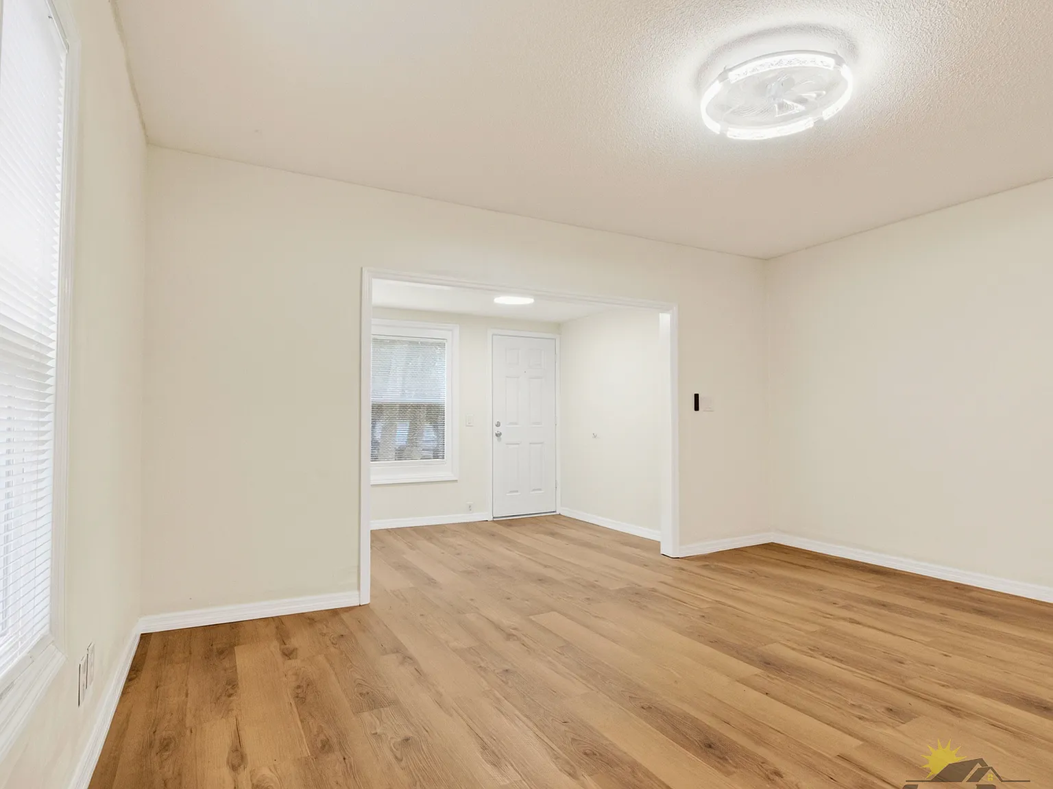 2 bed, 1.0 bath, 900 sqft, $1,195 — Photo 4