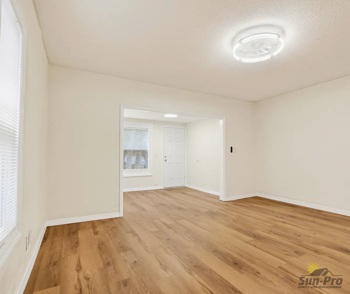 Building Photo - 213 Live Oak Ave #A