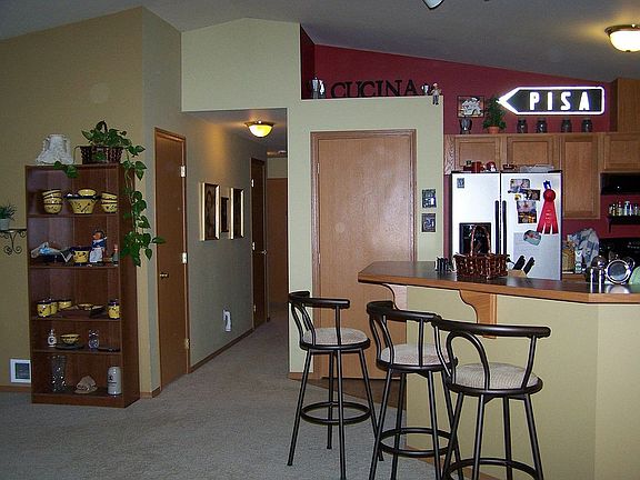 hallway leading to bedrooms