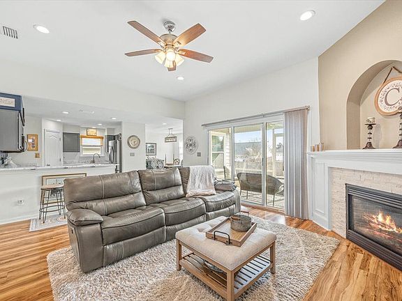 5th image of 4885 Lake Park Dr