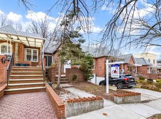 6723 Alderton St, Rego Park, NY 11374