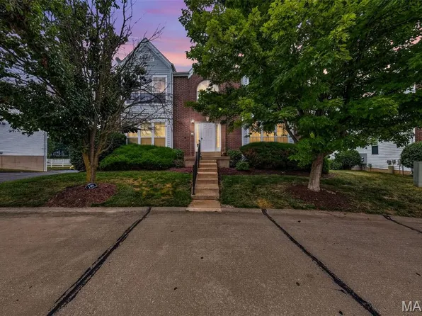 101 Timber Creek Dr, O'Fallon, MO 63368