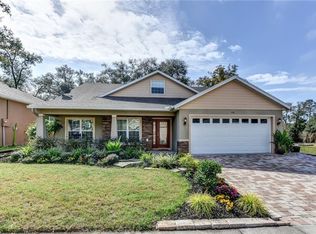 104 Parkhurst Ln, Deland, FL 32724