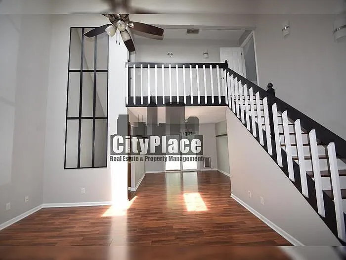 1442 Maria Ave — Photo 8