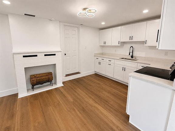 3rd image of 7211 JAMES STREET