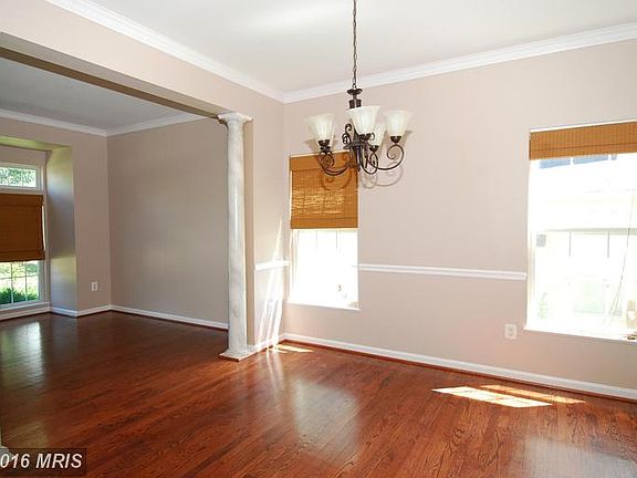 3rd image of 13316 Queenstown Ln