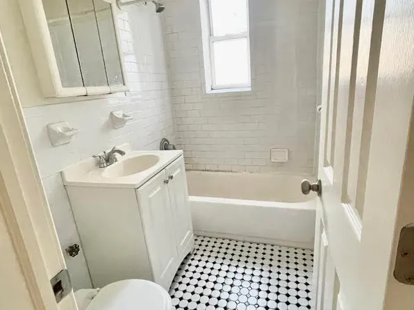 45-34 47th Street 4H image 2 of 4