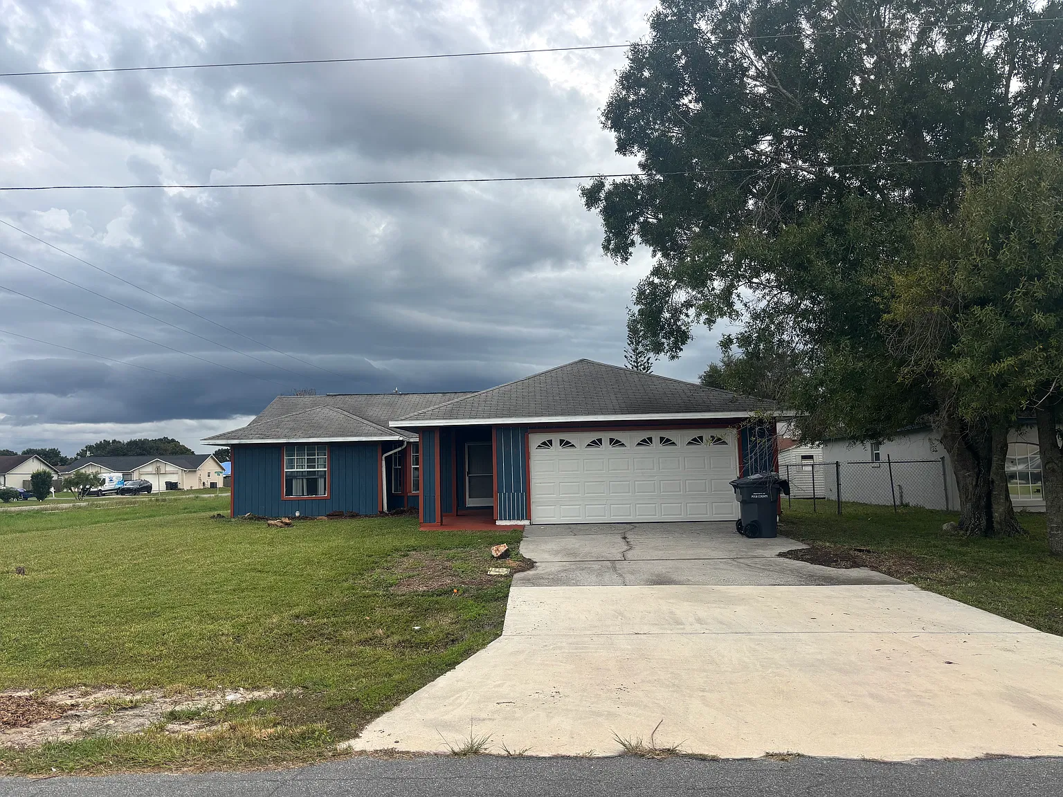 3 bed, 1295 sqft, $1,750 — Photo 1