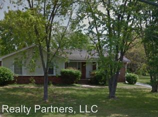 251 Indian Lake Rd, Hendersonville, TN 37075