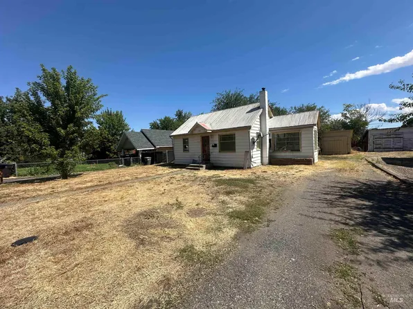 1225 10th St, Clarkston, WA 99403