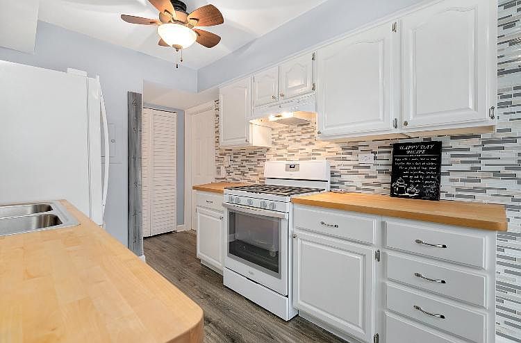 1st image of 104 Daniel Ct APT C