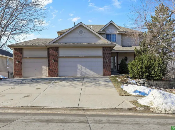 11828 Timberridge Dr, Bellevue, NE 68133