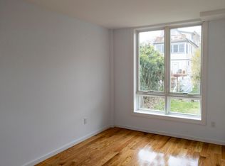 360 Van Duzer St #2B, Staten Island, NY 10304