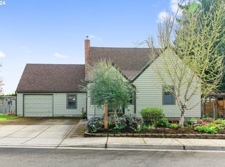 1338 N Maple St, Canby, OR 97013