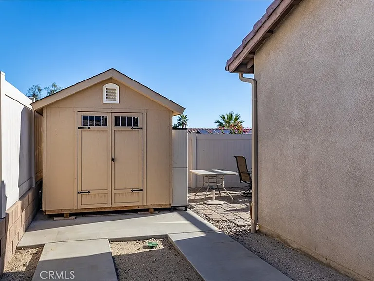 64243 Eagle Mountain Ave — Photo 22