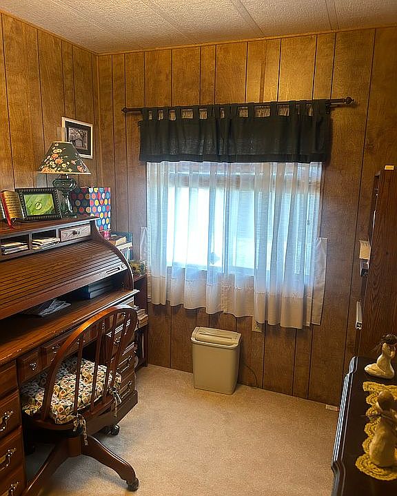 3rd bedroom or Den