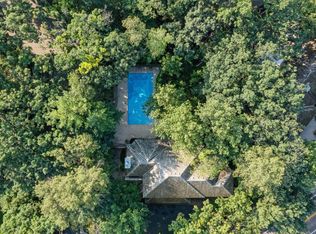 7033 Valley View Rd, Edina, MN 55439