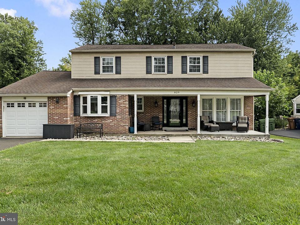 1st image of 829 Timber Ln