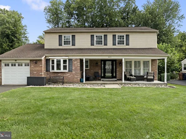 829 Timber Ln, Dresher, PA 19025
