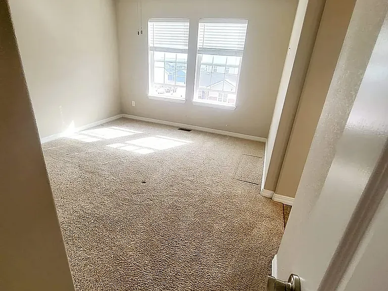 8817 Bella Flora Hts — Photo 12